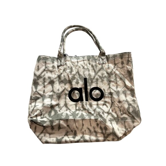ALO Yoga Iconic Shopper Tote Bag in Grey Tie Dye